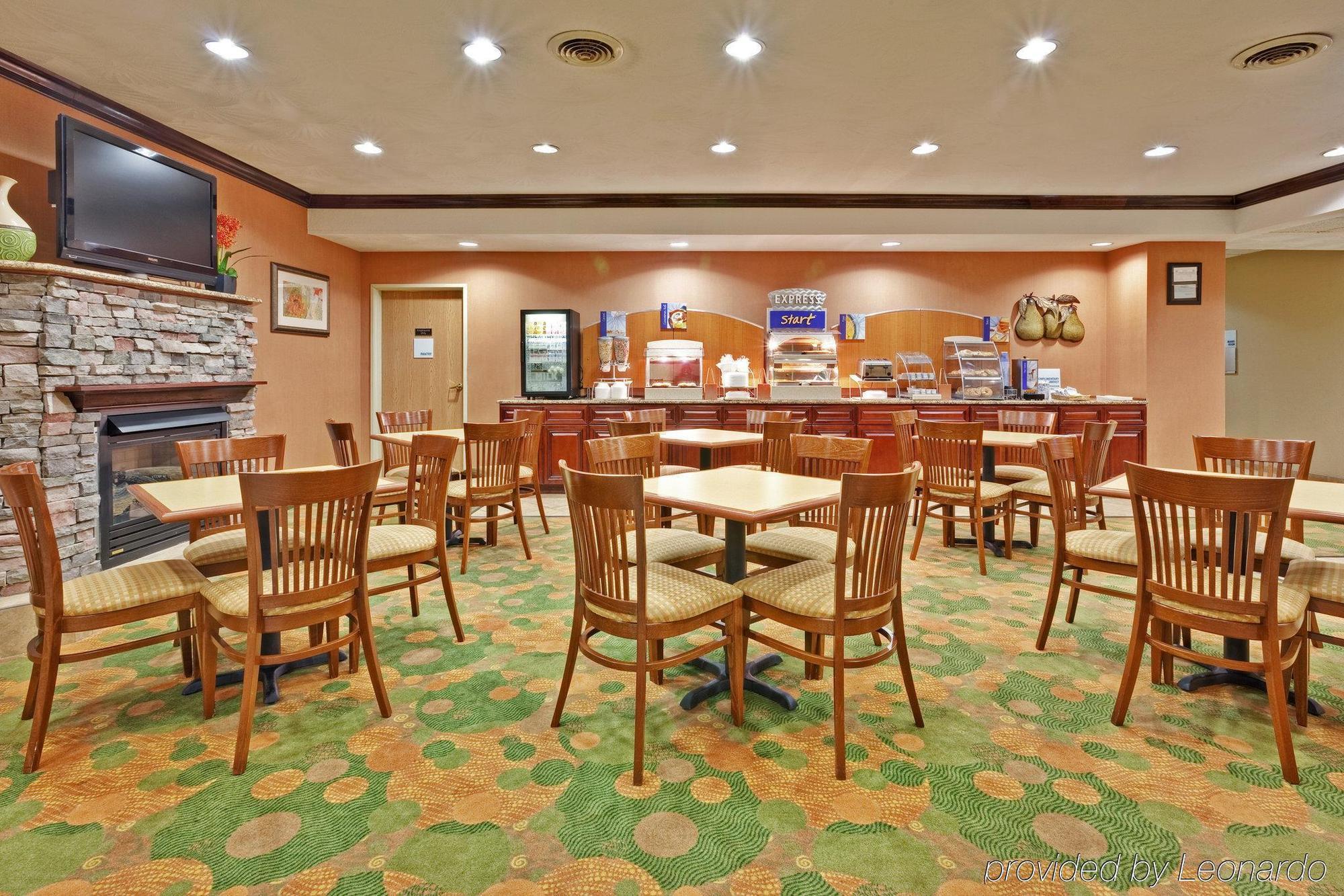 Holiday Inn Express Winfield - Teays Valley Hurricane Dış mekan fotoğraf