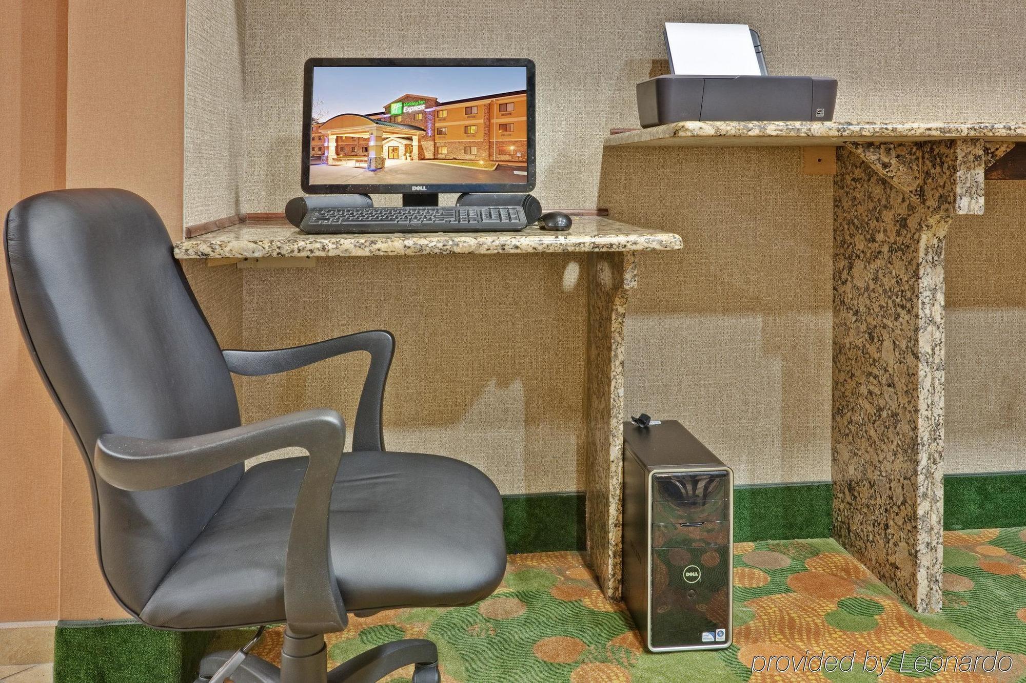 Holiday Inn Express Winfield - Teays Valley Hurricane Konforlar fotoğraf