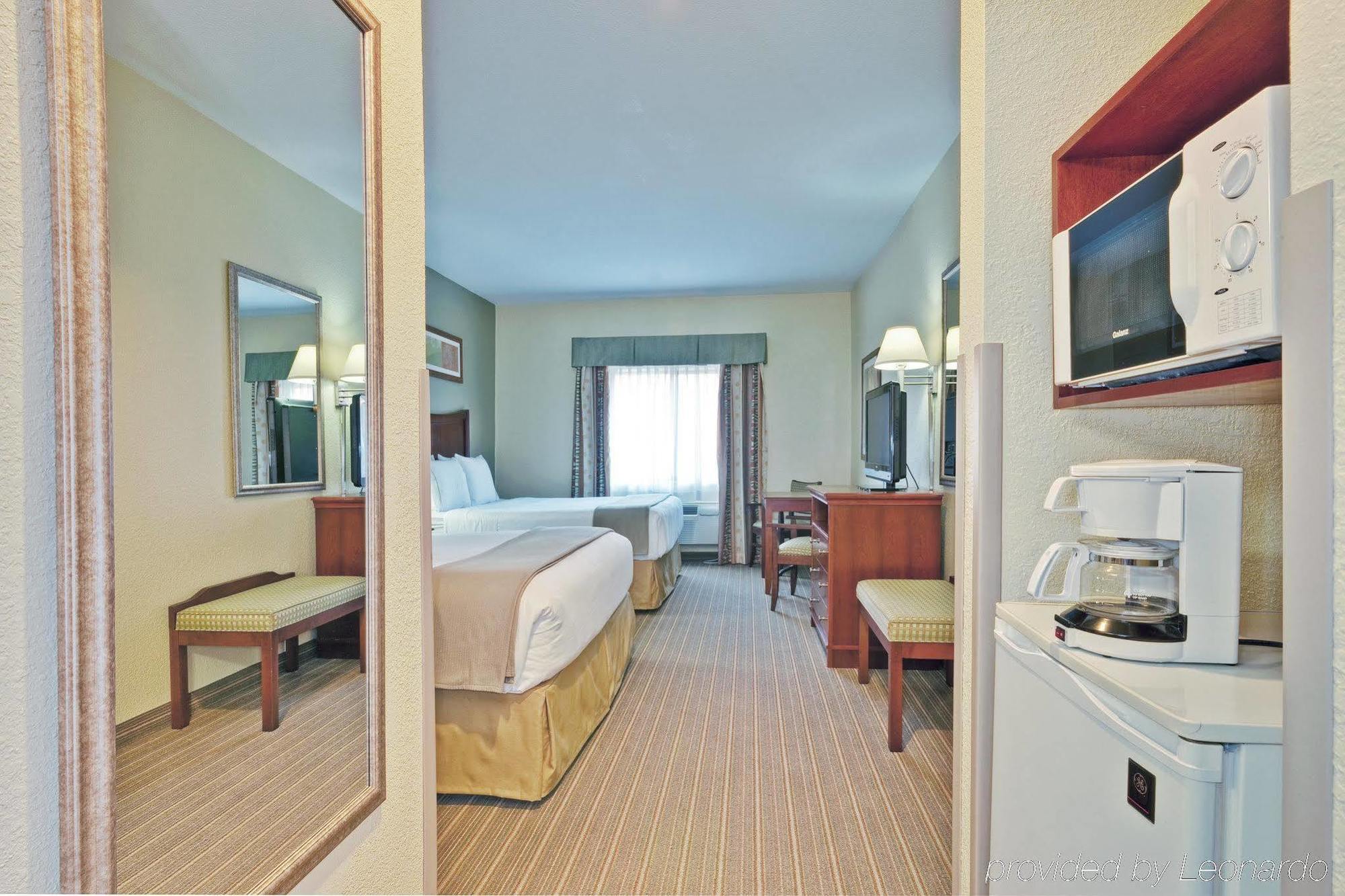 Holiday Inn Express Winfield - Teays Valley Hurricane Dış mekan fotoğraf