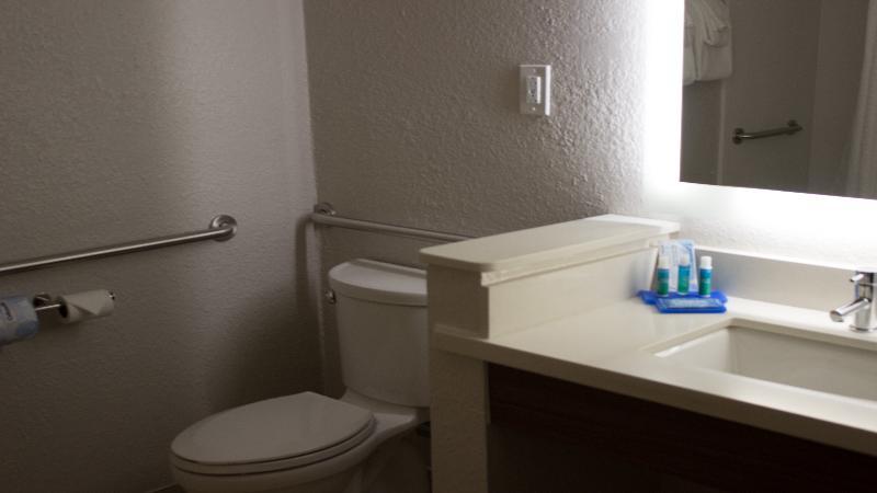 Holiday Inn Express Winfield - Teays Valley Hurricane Dış mekan fotoğraf