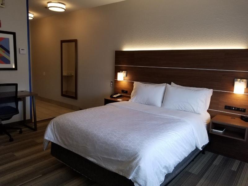 Holiday Inn Express Winfield - Teays Valley Hurricane Dış mekan fotoğraf