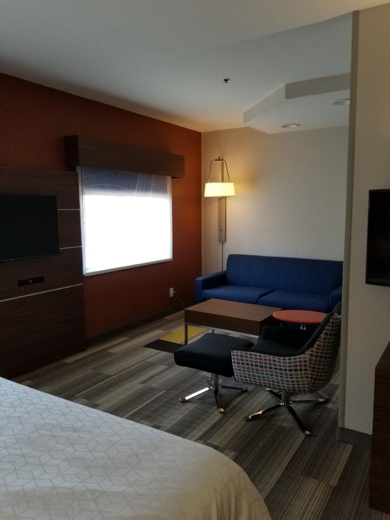 Holiday Inn Express Winfield - Teays Valley Hurricane Dış mekan fotoğraf